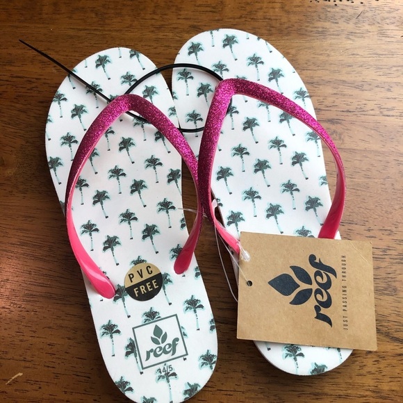 Reef Youth Flip Flops NWT - Picture 5 of 8
